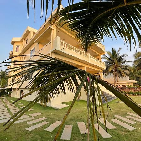 Kay'S By The Sea Hotel Ajgaon Екстериор снимка