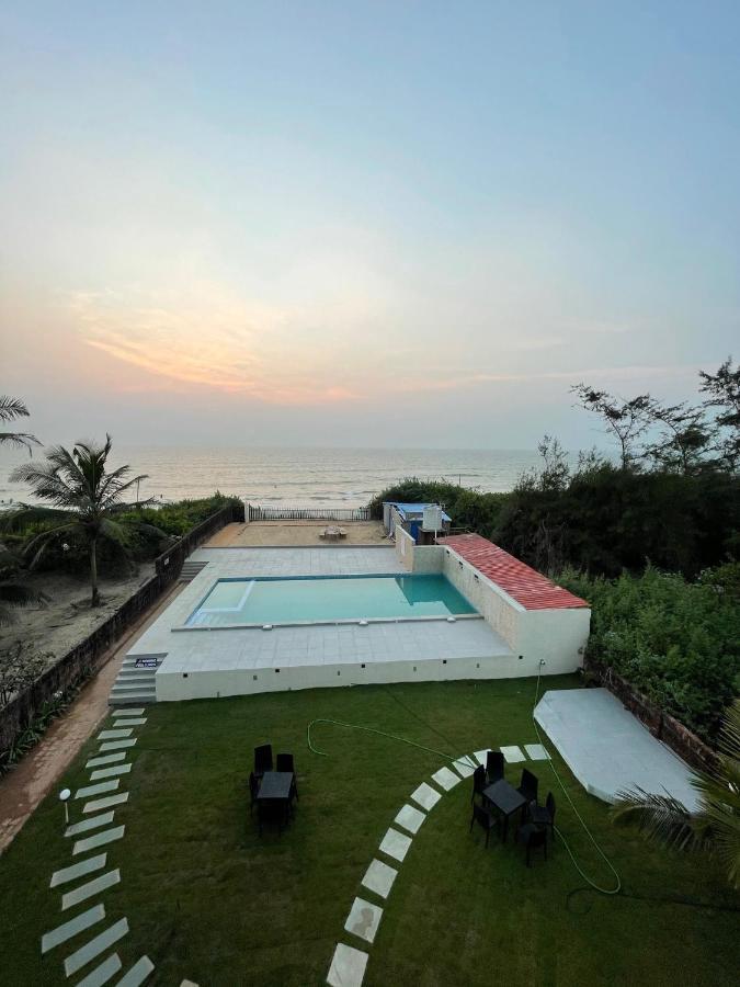 Kay'S By The Sea Hotel Ajgaon Екстериор снимка