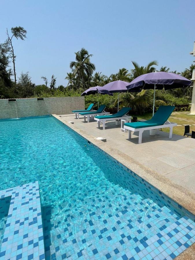 Kay'S By The Sea Hotel Ajgaon Екстериор снимка